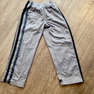 Nike Tear Away Warm Up Pants. Kids Medium 10-12